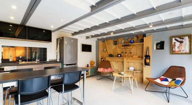 Апартаменты Air-conditioned duplex apartment with furnished terrace in the city center