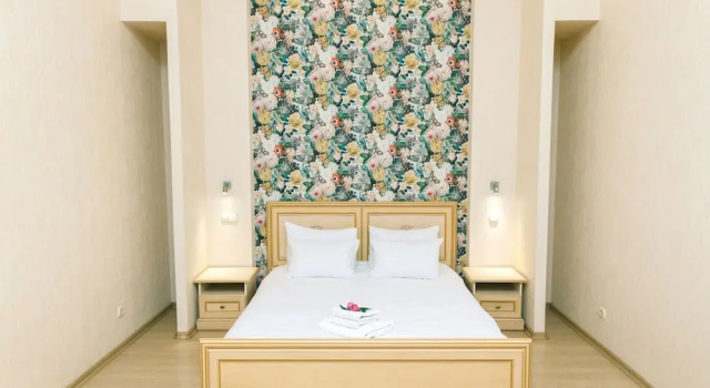 Kyiv Home near Arena Khreschatyk, Book Apartment Hotels in Kyiv with a Pool, Swimming Pool
