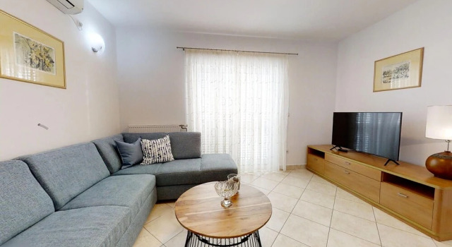Nice Home in Pirovac With Wifi and 4 Bedrooms