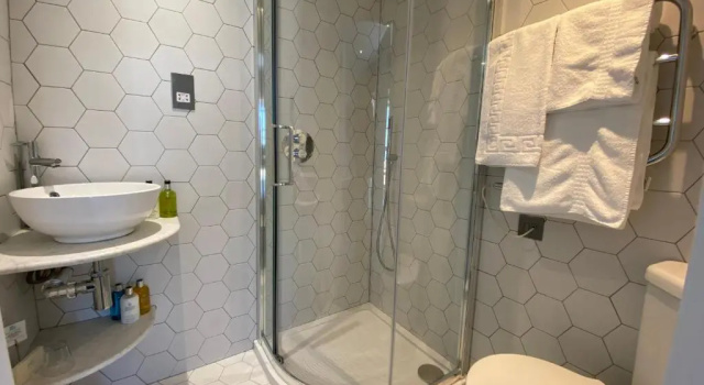 Одноместный номер Standard Harbourmaster Hotel
