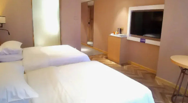 Vienna Hotel (Chengdu Convention and Exhibition Center, Intime City), Boek Hotel Hotels in Chengdu met parkeren, Parkeren