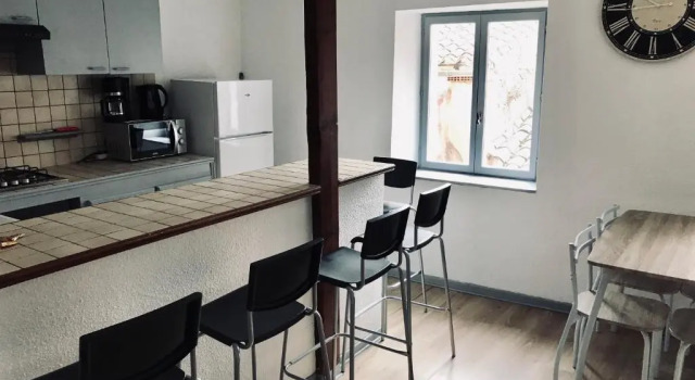 Апартаменты APPARTEMENT PROCHE CITÈ MEDIEVALE 4 pers