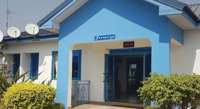Blue Hill Hotel, Rezerwuj Hotel Bamahu 
