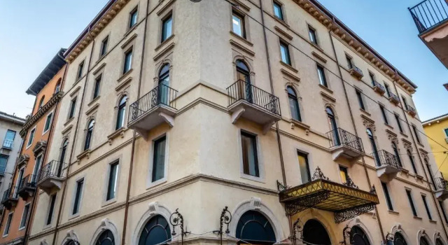 Boutique hotel touring