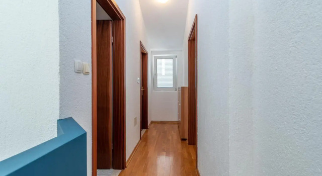 Villa Dome, Buchen Sie Villa Hotels in Gespanschaft Split-Dalmatien mit Pool, Schwimmbad