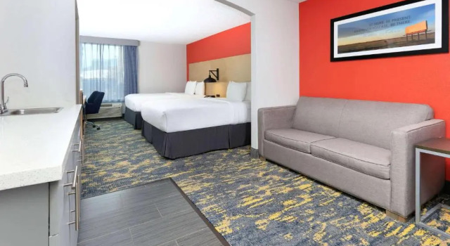 Четырёхместный номер Executive La Quinta by Wyndham Dallas - Las Colinas
