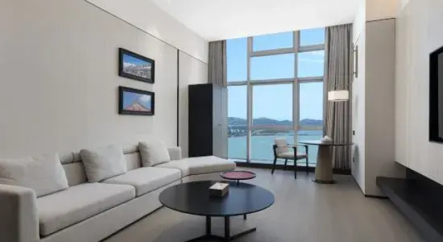 Люкс Shantou Zhugang Days Wyndham Hotel
