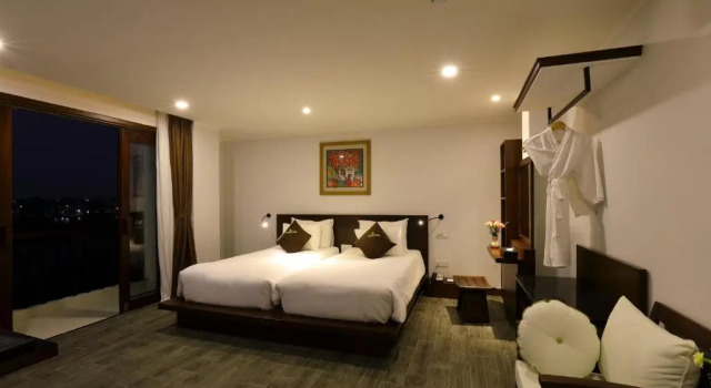 Двухместный номер Standard с балконом Hoi An Odyssey Hotel & Spa