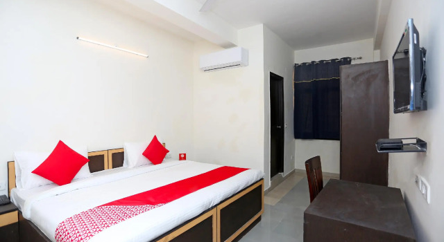 OYO Flagship 19306 C-block Sector 41, Varaa Hotelli Faridabad Haryana