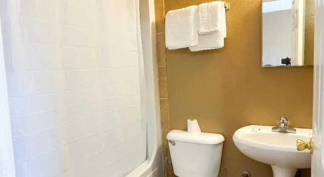 Номер Deluxe Sparta Seven Motel By OYO near Milledgeville