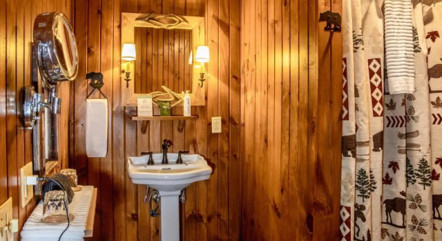 Четырёхместный номер Standard Finger Lakes Lodging