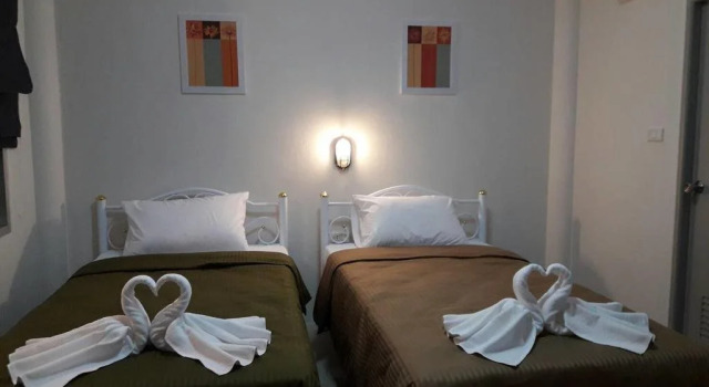 Baansuan Keb Tawan Resort, Buchen Sie Resort Ban Khok Krathin Lopburi Province