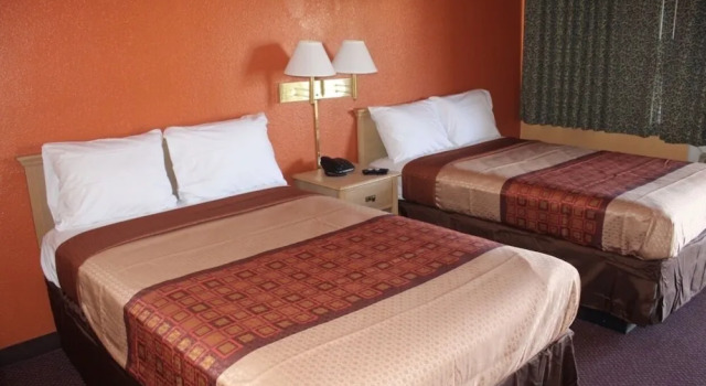 Номер Deluxe Hutchinson Inn