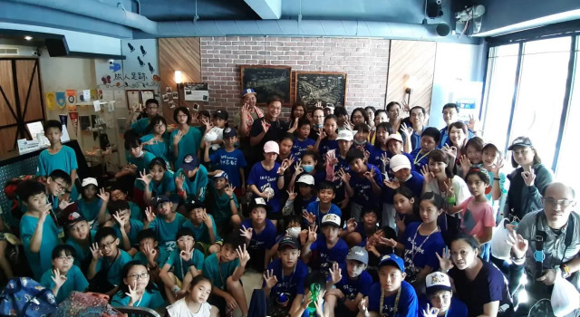Кровать в общем номере Taipei Travelers International Hostel