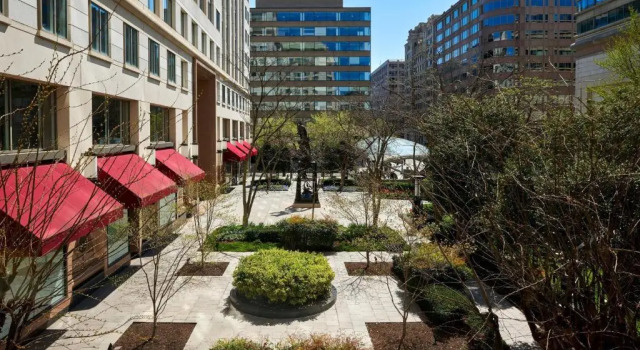 Номер Standard Washington Marriott at Metro Center