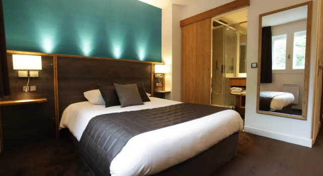 Номер Comfort Hôtel Foch