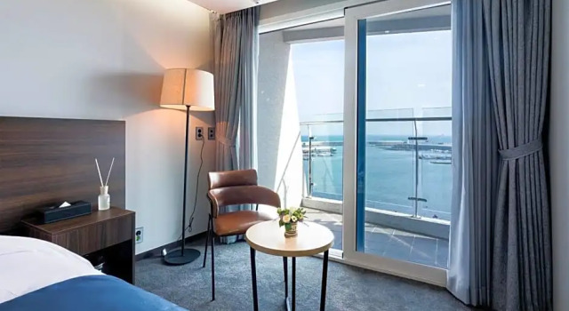 Номер Standard с видом на море CO-OP City Hotel Harborview