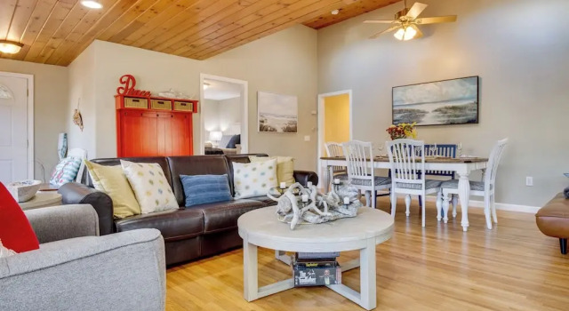 < 1 Mi to Dtwn Ogunquit! Coastal Family Retreat, Rezerwuj Dom wakacyjny Ogunquit Beach 