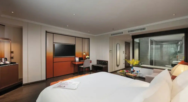 Номер Superior с балконом The Chi Boutique Hotel