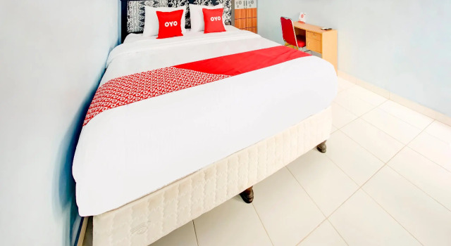 Номер Standard OYO Life 3982 Azka Homestay Syariah
