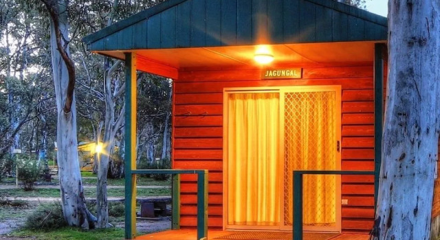 Kosciusko Tourist Park, Забронировать Курортный отель Джиндабайн Kosciuszko National Park