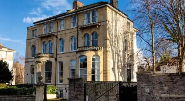 Clifton House, Забронировать Отель Отели Бристоля с парковкой, рядом с Бристольский университет, Парковка