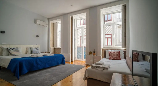 Студия с балконом Oporto Trendy Apartments