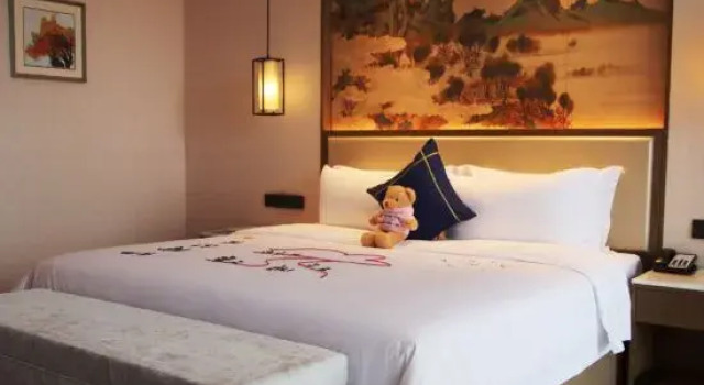 Люкс Business Wyndham Grand Plaza Royale Zhaotong