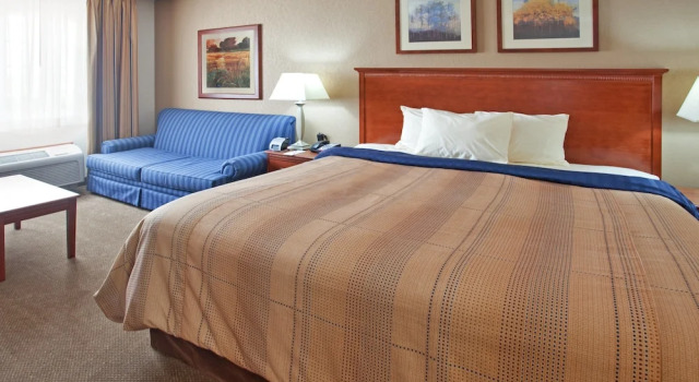 Люкс c 1 комнатой Candlewood Suites Elgin   Northwest Chicago by IHG