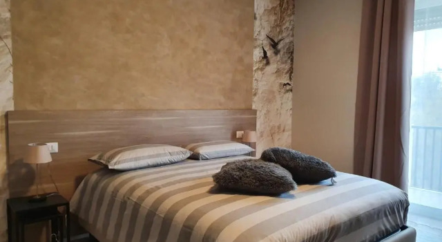 Interno 6 Via Cugia 5
