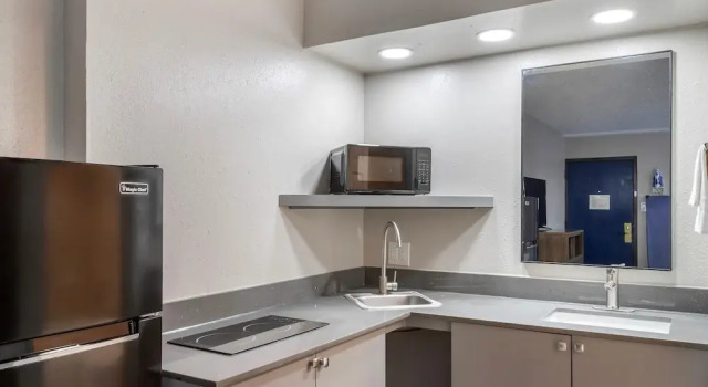 Номер Deluxe Days Inn by Wyndham Victoria TX East