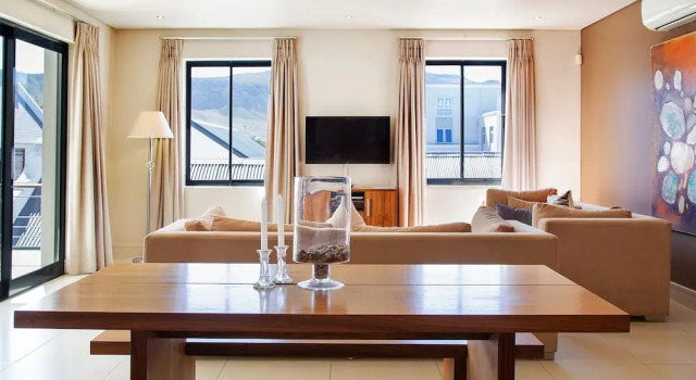 Marine Square Luxury Suites