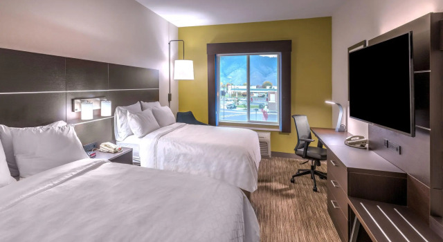 Четырёхместный номер Standard Holiday Inn Express Hotel & Suites Minden by IHG