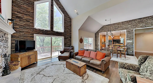 255squir 4 Bedroom Home