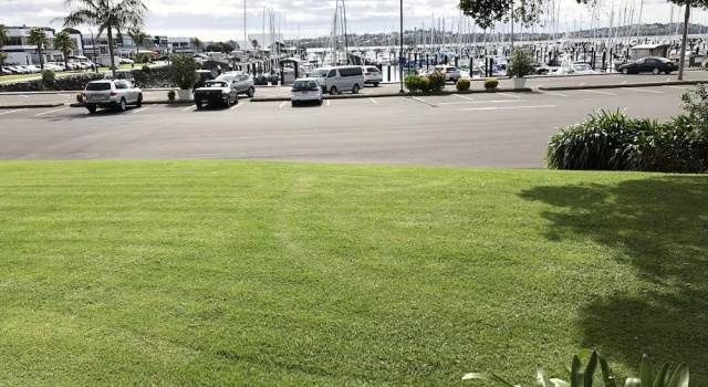 Апартаменты Deluxe с видом на воду Half Moon Bay Motel