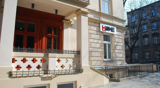Home ApartHotel