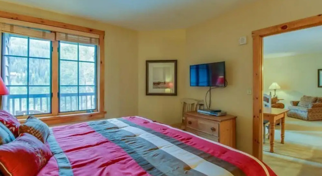1 Bedroom Mountain Condo In The Heart Of River Run Village Within Walking Distance To Ski, Забронировать Дом для отпуска Отели Кистон с бассейном, Бассейн
