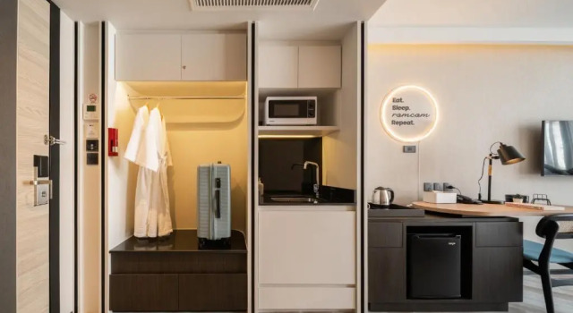 Номер Superior Seekers Finders Rama IV Hotel SureStay Collection by BW