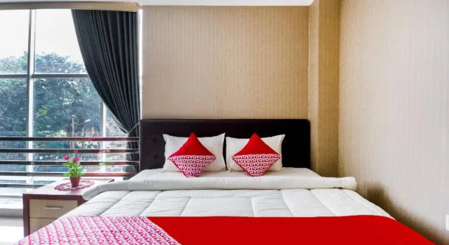 Люкс Collection O 3431 Hotel Alpha Bandara