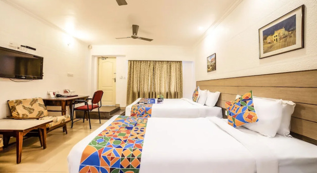 Номер Executive FabHotel Flamingo Anna Nagar