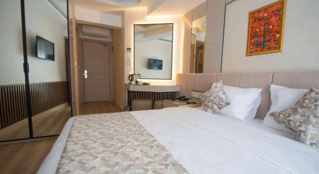 Vera Life Hotel