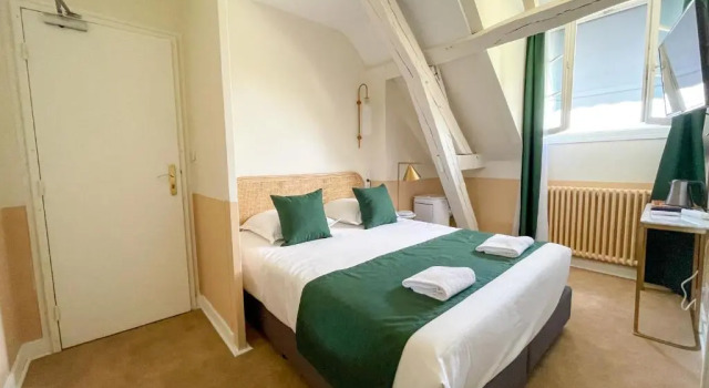 Номер Economy Grand Hôtel Saint-Aignan