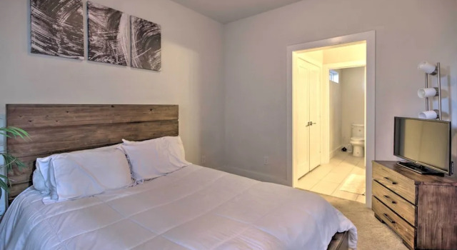 Апартаменты Central Houston Townhouse - 1 Mi to Downtown