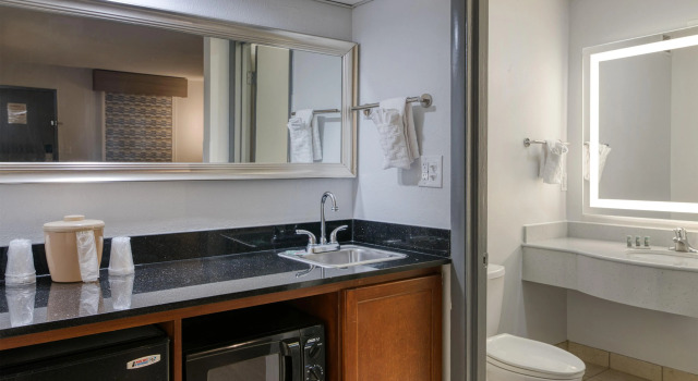 Четырёхместный люкс Best Western Of Walterboro