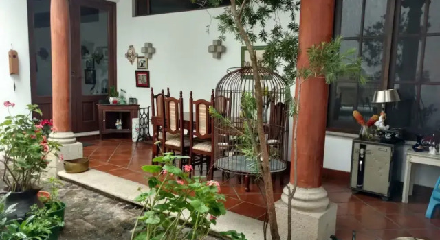 Casa Alicia Hostal Antigua Guatemala, Book Hotel Antigua Guatemala Zacatepeques