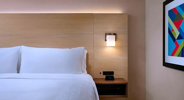 Номер Premium Holiday Inn Express & Suites - Lockport by IHG