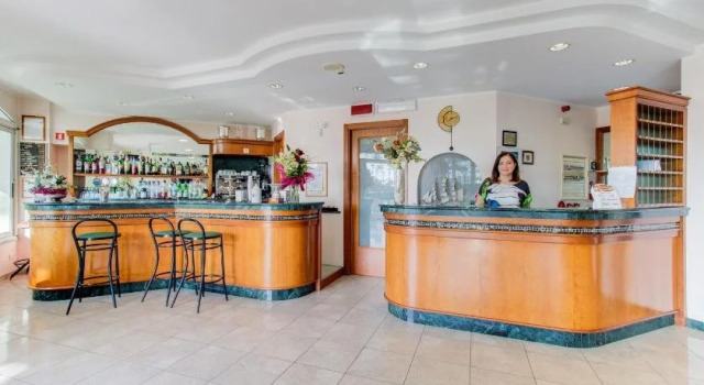 Hotel Astoria, Забронировать Отель Отели в центре Мизано-Адриатико, в центре