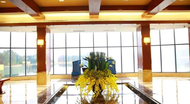 Ziyun Hotel, Rezerwuj Hotel Hotele w Hangzhou z basenem, Basen