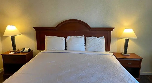 Номер Standard Sutter Inn