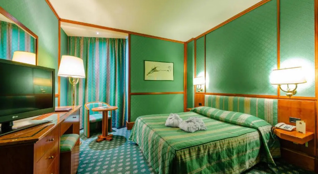 Люкс Senior Grand Hotel Duca DEste